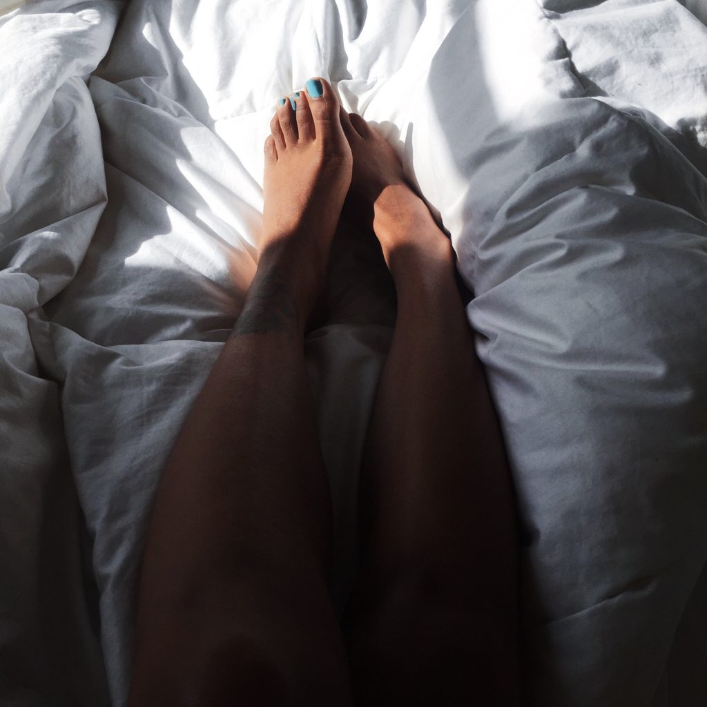 white sheets photo. instagram vcso cam foot fetish. overlapping toes