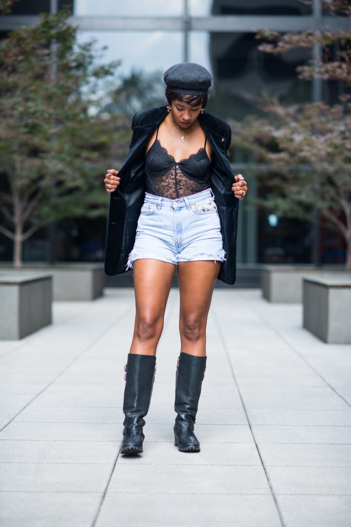 How to wear sexy lingerie out in public. Black velvet blazer. Birmingham fall fashion. Los Angeles fashion style blogger