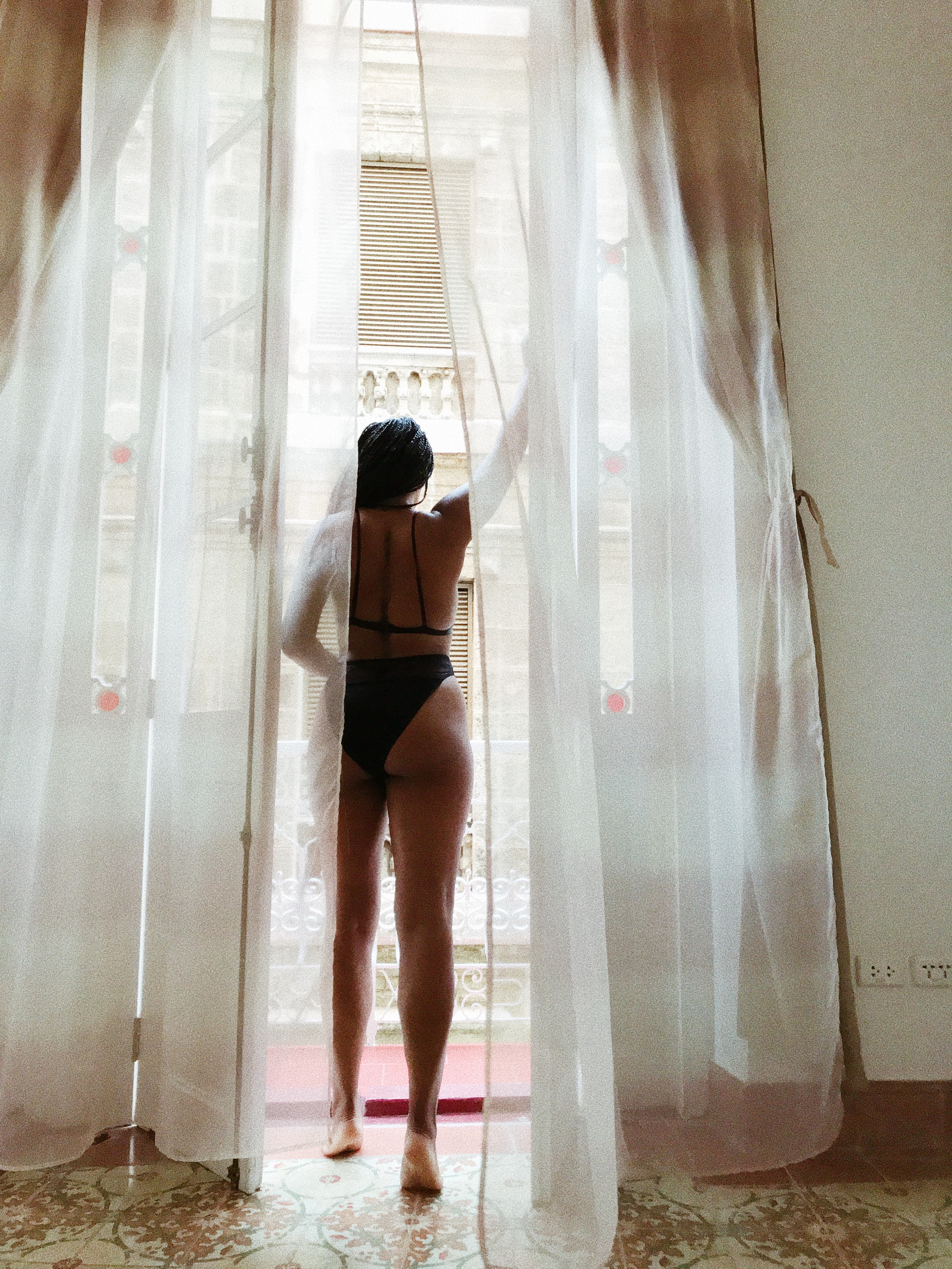 Black girl in Cuba. Period panties sustain review. Havana balcony